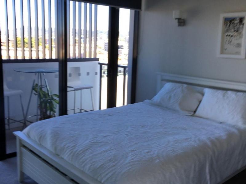 CLEAN SPACIOUS BEDROOM WITH VIEW AND OWN BATHROOM