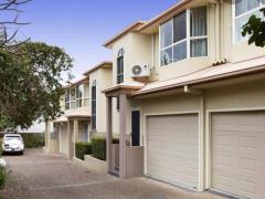 Homestay in Indooroopilly