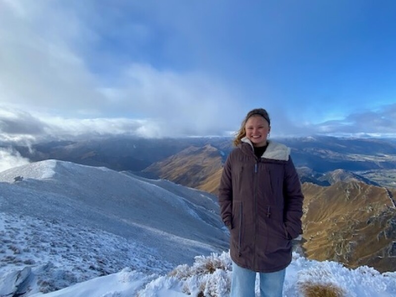 I recently came back from a trip to New Zealand where I learnt how to ski and snowboard for this first time!