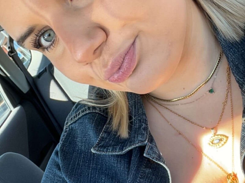 Steph, Australia, student, $500 per week