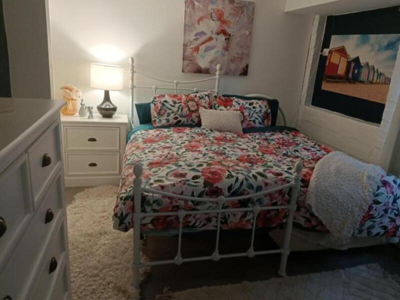 Downstairs Bedroom -2