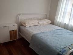 Homestay in Glen Huntly