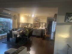 Homestay in Caroline Springs