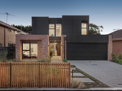 Homestay in Carnegie