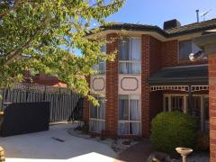 Homestay in Wheelers Hill
