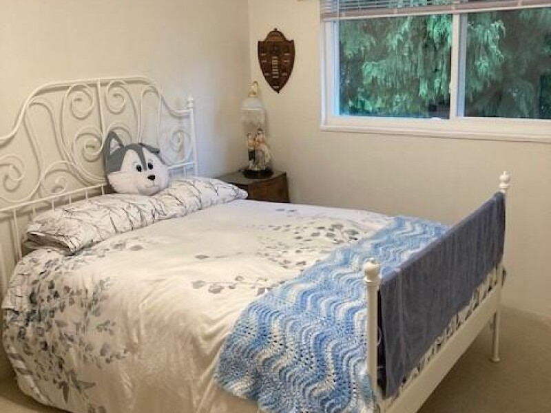 guess bedroom