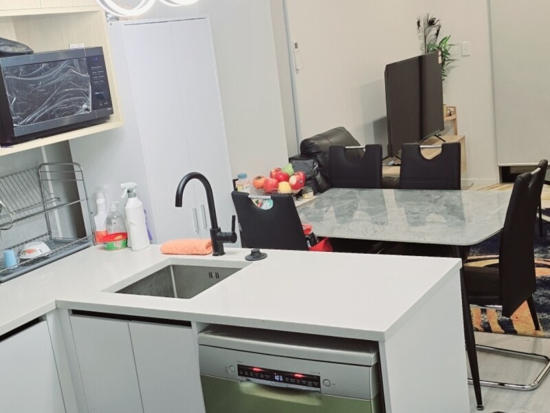 Kitchen & Dinning