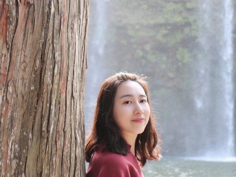 Serena, New Zealand, student, $320 per week