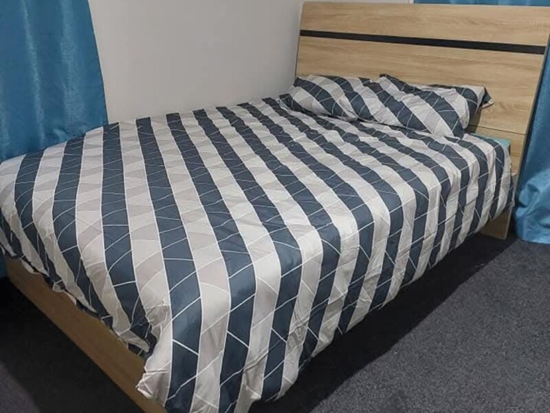 Merlyn, Fiji, student, $300 per week