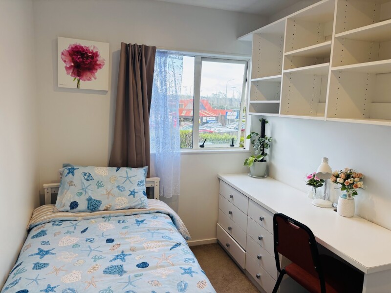 Single bedroom