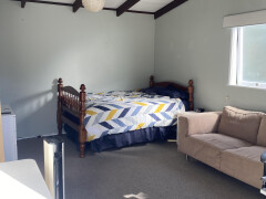 Homestay in Auckland