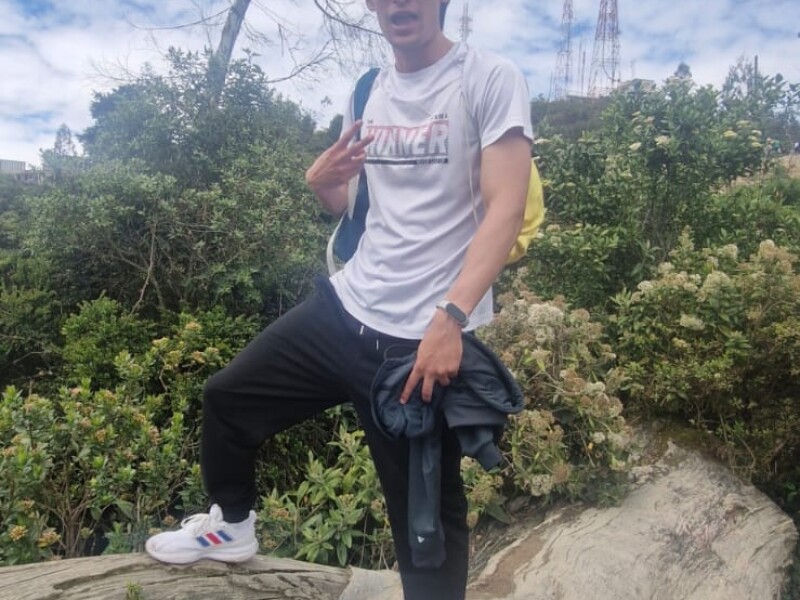 Andres Real, Colombia, student, $250 per week