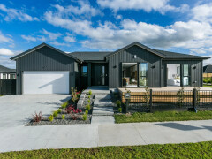 Homestay in Wainui