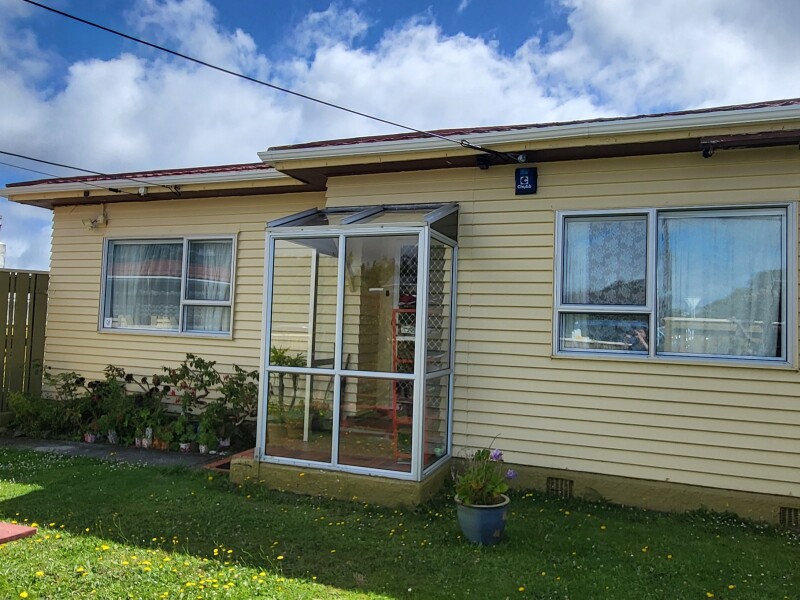 House Front View (emai: balili.lorena@gmail.com)