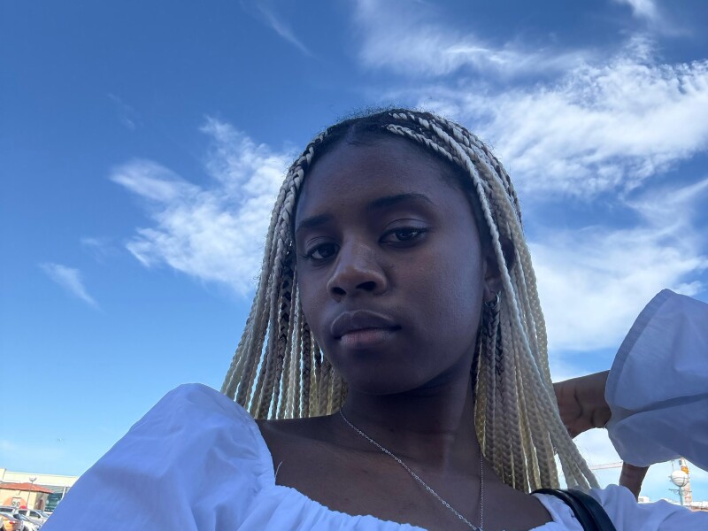 nokutenda, Zimbabwe, student, $200 per week
